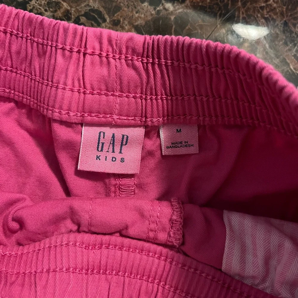 BOGO GAP EUC Girls Hot Pink Cotton Shorts Sz Med Pull On Elastic Waist Pockets